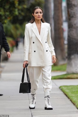 Olivia Culpo Beverly Hills September 27, 2021