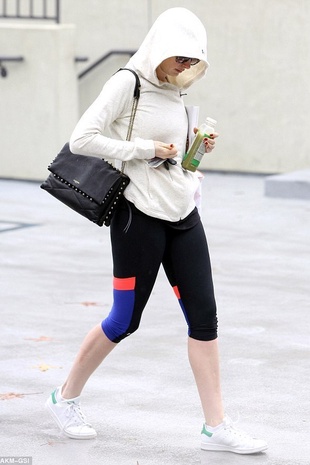 Anne Hathaway Los Angeles December 4, 2014