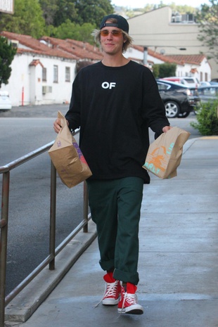 Justin Bieber Leaving Tacobell April 19, 2018