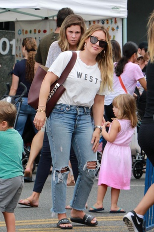 Hilary Duff Farmer's Market September 17, 2017