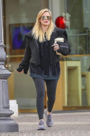 Khloe Kardashian Los Angeles December 23, 2017