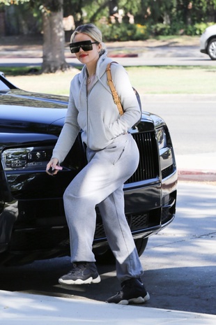 Khloe Kardashian Calabasas November 12, 2019