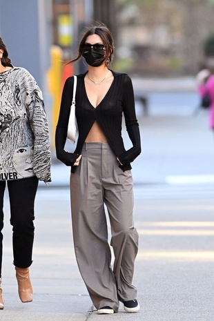 Emily Ratajkowski New York City March 30, 2021