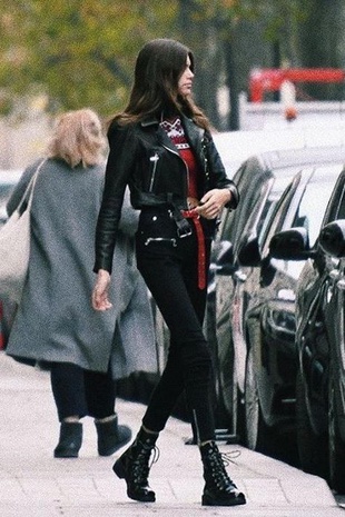 Kaia Gerber Movie Night With Karlie 1.01 January 15, 2018