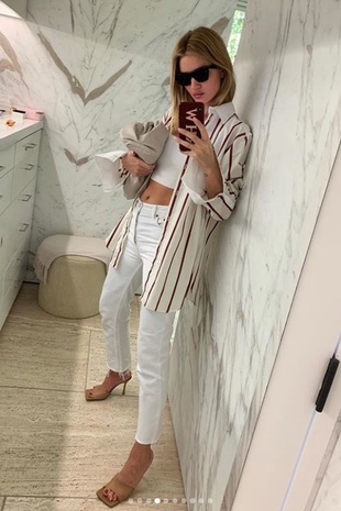 Rosie Huntington-Whiteley Instagram August 7, 2019