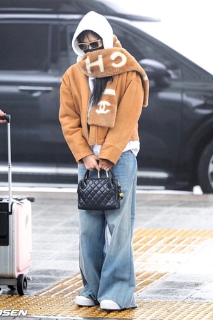 Jennie Kim Incheon Airport January 13, 2023