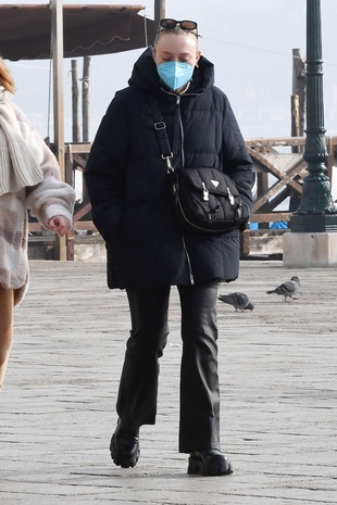 Dakota Fanning Venice January 21, 2022