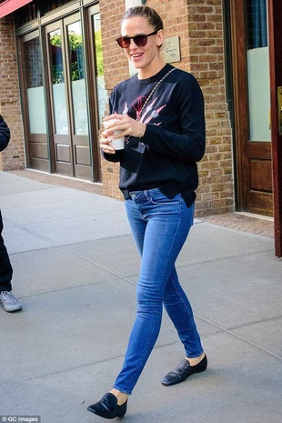 Jennifer Garner Soho October 18, 2017