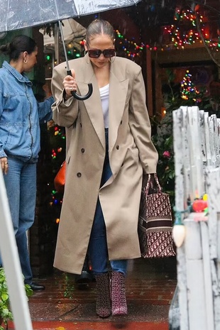 Jennifer Lopez Los Angeles December 21, 2023