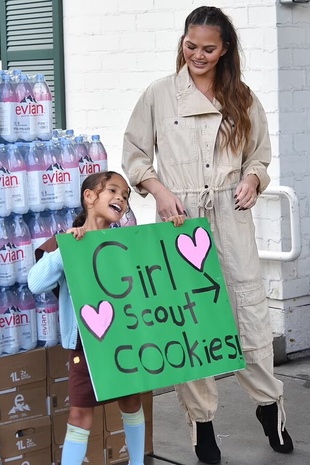 Chrissy Teigen Bristol Farms March 3, 2024