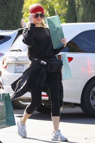 Khloe Kardashian Calabasas February 8, 2019