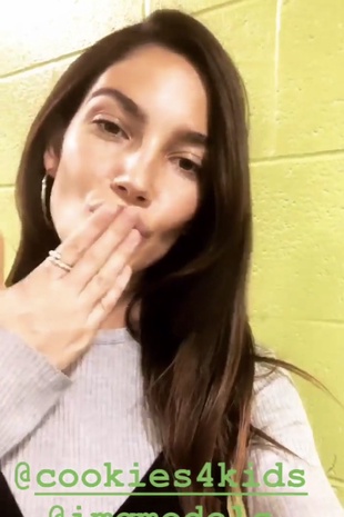 Lily Aldridge Cookies4Kids December 13, 2018