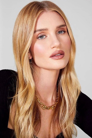 Rosie Huntington-Whiteley Hourglass Cosmetics