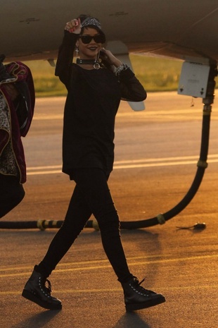 Rihanna Arriving in Adelaide Australia September 26, 2013