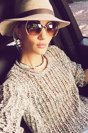 Rosie Huntington-Whiteley Instagram April 6, 2015