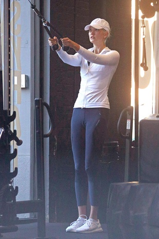 Karlie Kloss At the Gym October 19, 2017