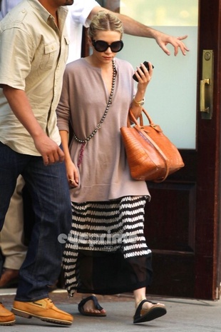 Ashley Olsen Leaving Hotel in New York July 7, 2011