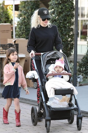 Khloe Kardashian Calabasas Farmers Market with True and Penelope January 26, 2019