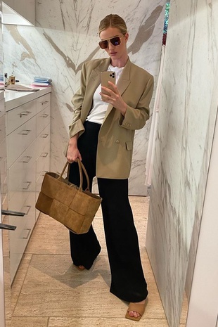 Rosie Huntington-Whiteley Instagram March 9, 2020