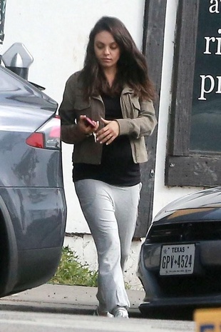 Mila Kunis Studio City October 11, 2016