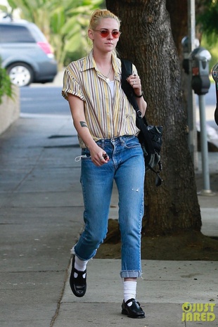 Kristen Stewart Los Feliz October 20, 2021