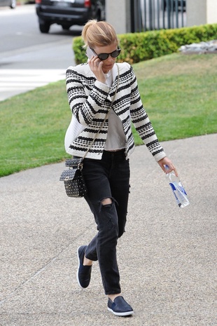 Kate Mara Leaving A Pilates Class May 30, 2017