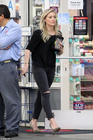 Hilary Duff Beverly Hills December 22, 2014