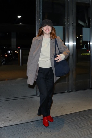 Emma Stone JFK Airport January 30, 2024