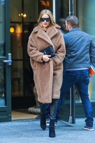 Rosie Huntington-Whiteley Crosby Street Hotel New York December 7, 2017