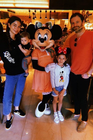 Lily Aldridge Disney World November 14, 2019