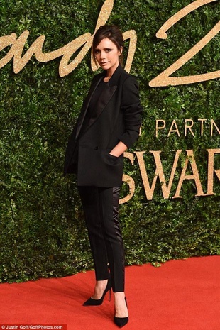 Victoria Beckham British Fashion Awards November 23, 2015