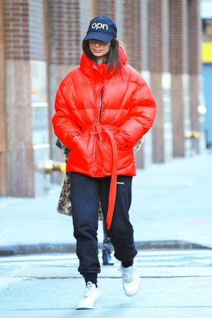 Emily Ratajkowski Odean Restaurant January 20, 2020