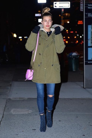 Hailey Baldwin Tribeca October 5, 2016