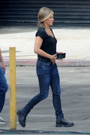 Jennifer Aniston Filming Murder Mystery March 19, 2019