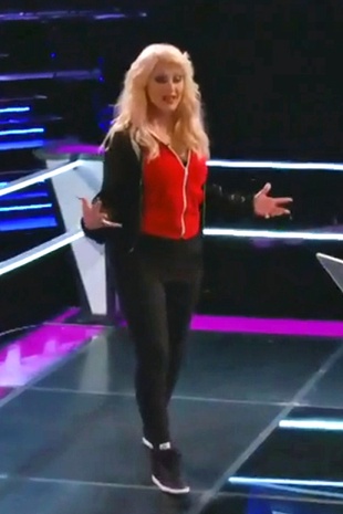 Christina Aguilera the Voice 8.10 the Knockouts Premiere March 23, 2015