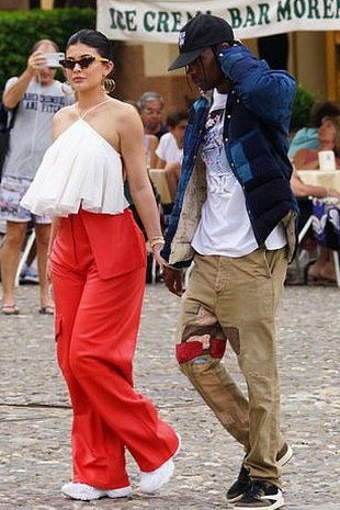 Kylie Jenner Portofino August 12, 2019