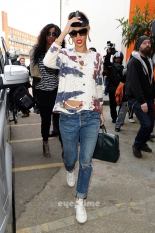 Rihanna Arriving at Music Bank Studios in London England February 28, 2012