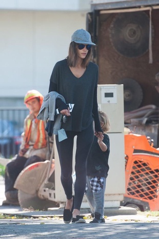 Alessandra Ambrosio Whole Foods February 19, 2016