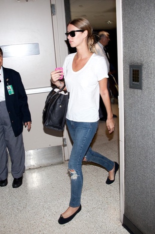 Nicky Hilton Arriving at LAX in Los Angeles August 29, 2011