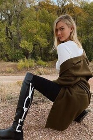 Karlie Kloss Instagram September 22, 2020