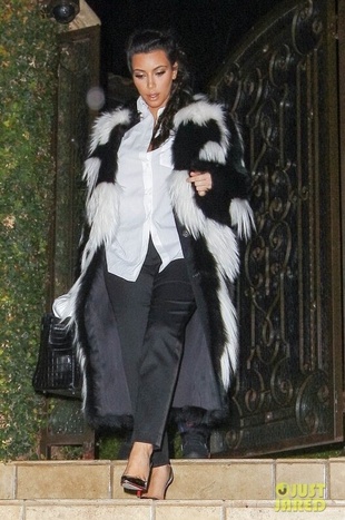 Kim Kardashian Leaving Her Home in Beverly Hills December 31, 2012