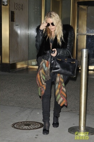 Ashley Olsen Out of An Office Building in New York November 3, 2011