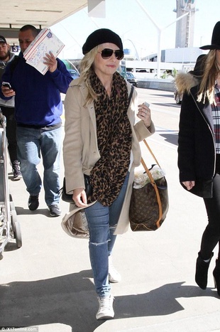 Sarah Michelle Gellar LAX Airport February 1, 2016