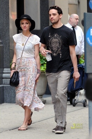 Ashlee Simpson in New York June 15, 2011