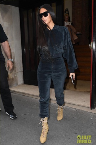 Kim Kardashian West Shopping in Paris, October 1, 2016