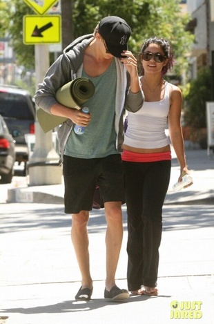 Vanessa Hudgens Yoga Class in Studio City June 27, 2012