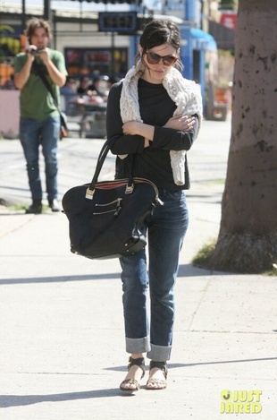 Rachel Bilson Leave a Restaurant in Los Angeles March 2, 2012