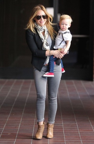 Hilary Duff Leaving Babies First Class in Sherman Oaks April 17, 2013