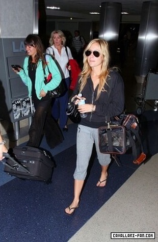 Kristin Cavallari Departing From LAX October 5, 2008