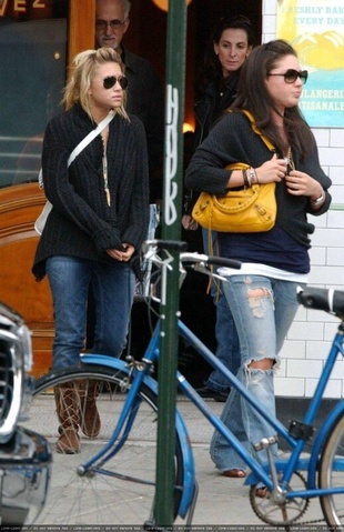 Ashley Olsen Out with a Friend in New York October 13, 2004